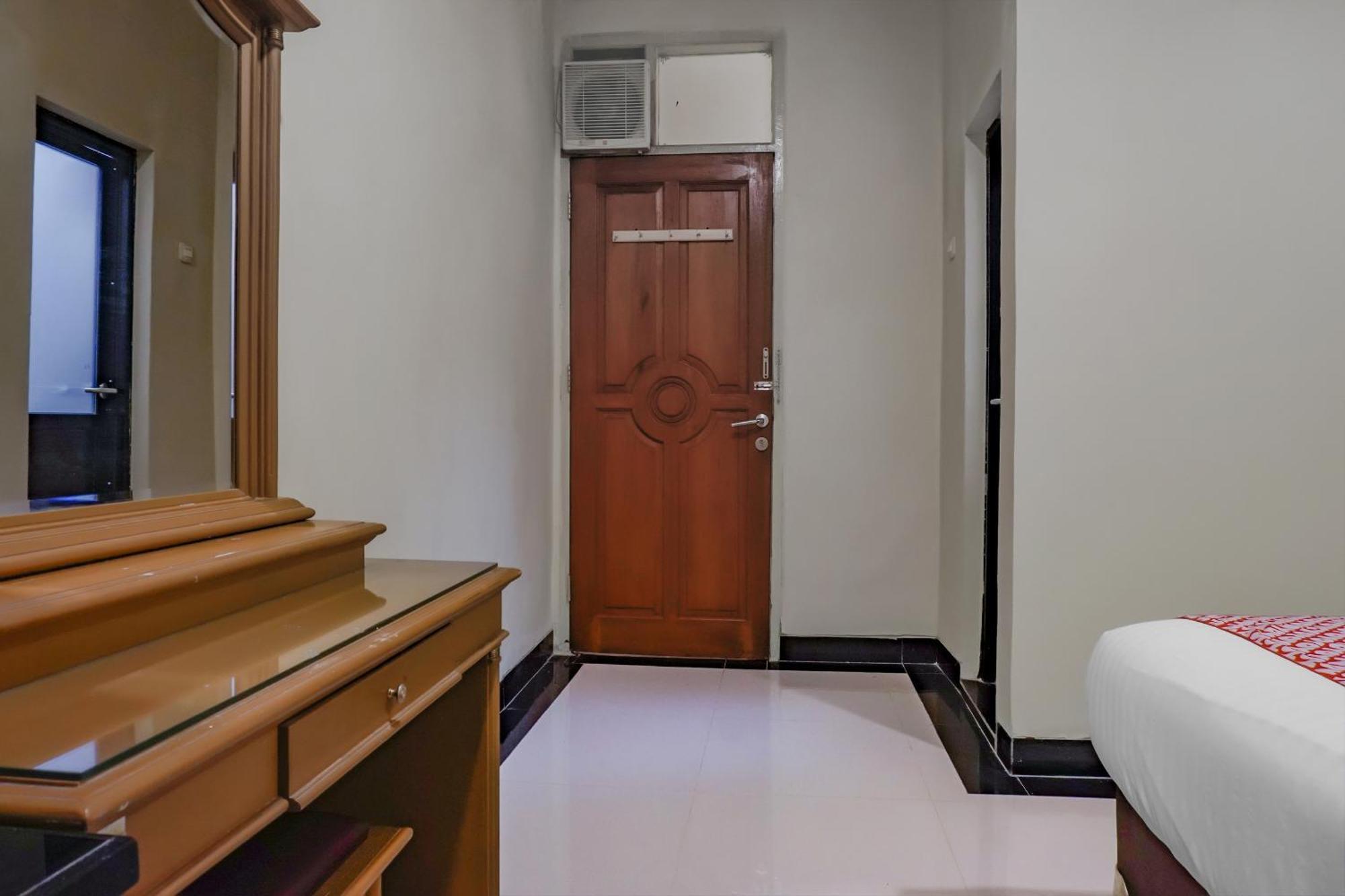 Oyo 117 Blueberry Homestay Jakarta Kültér fotó